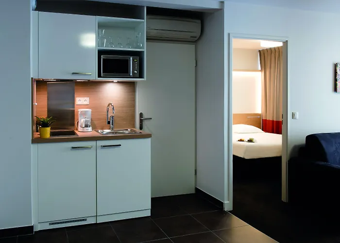 Aparthotel Appart'city Confort Chartrons 3*