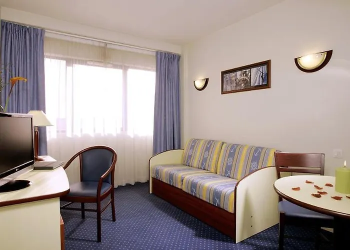 Appart'city Confort Chartrons Aparthotel