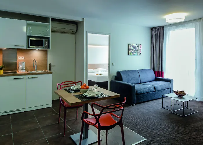 Aparthotel Appart'city Confort Chartrons 3*